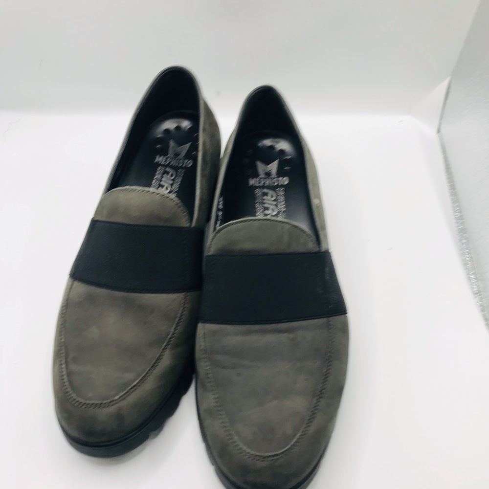 Mephisto Women's Slip-On‎ Loafers with Black Elastic - Picture 11 of 14